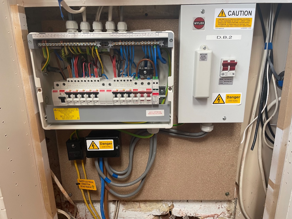Electrician: Image 1